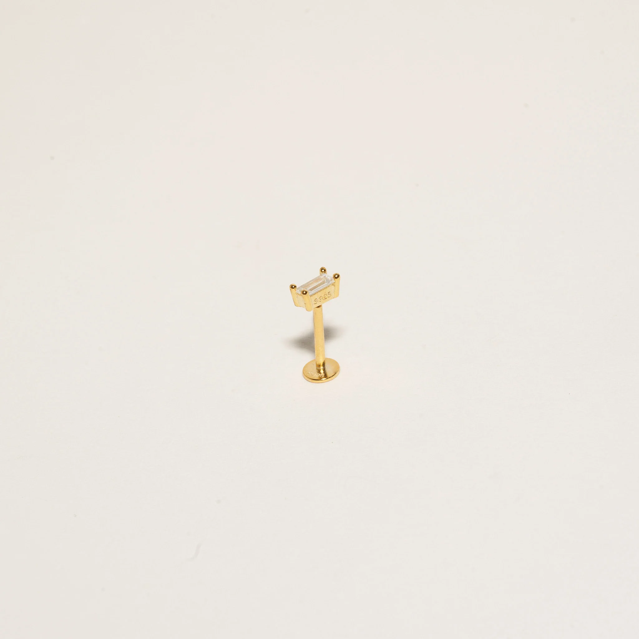 Baguette Cartilage Flat Back Stud in Gold - Image 4
