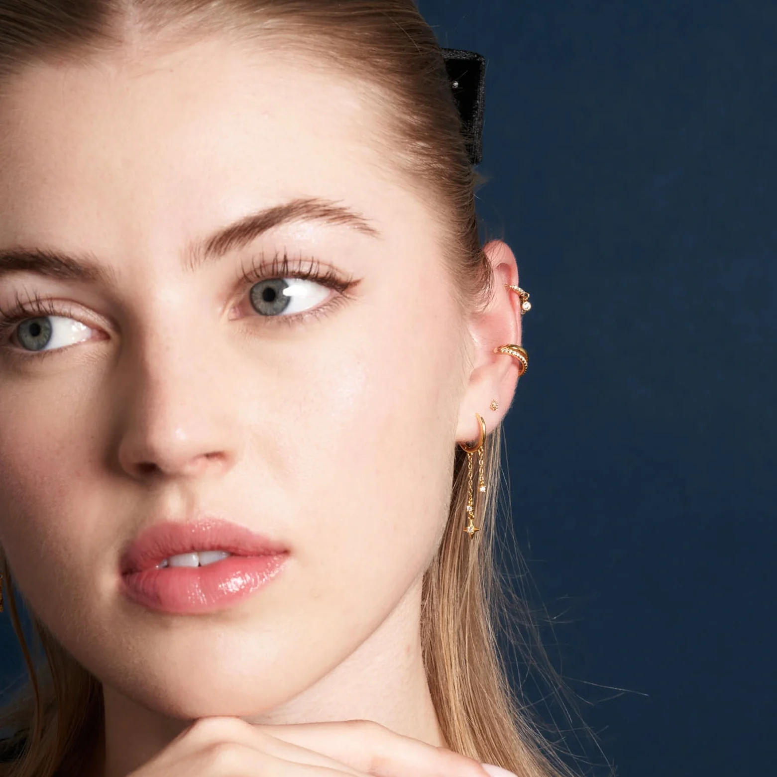 Star Drop Chain Earrings In Gold - Image 3