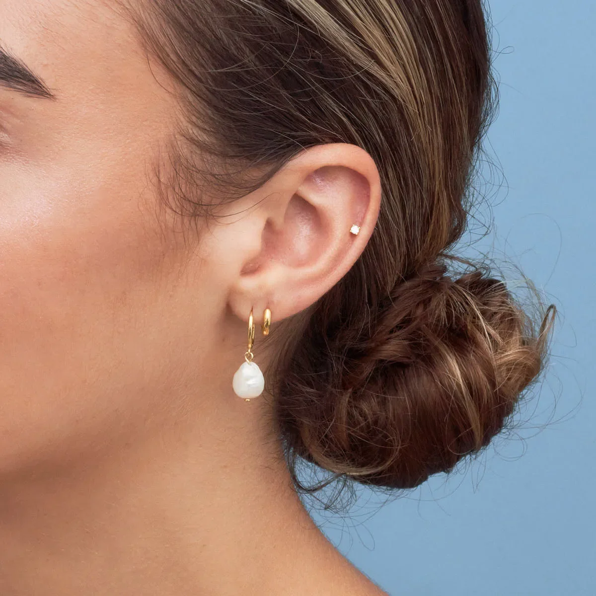 Freshwater Pearl Dangle Hoops in Gold - Image 4