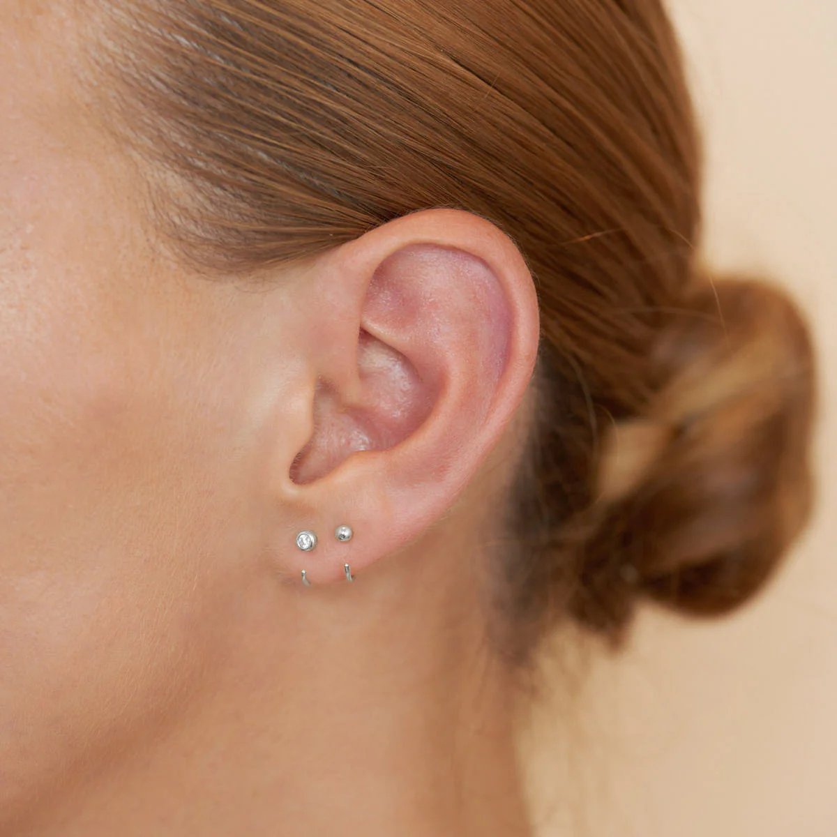 Minimal Ball Open Hoop Earrings In Silver - Image 3