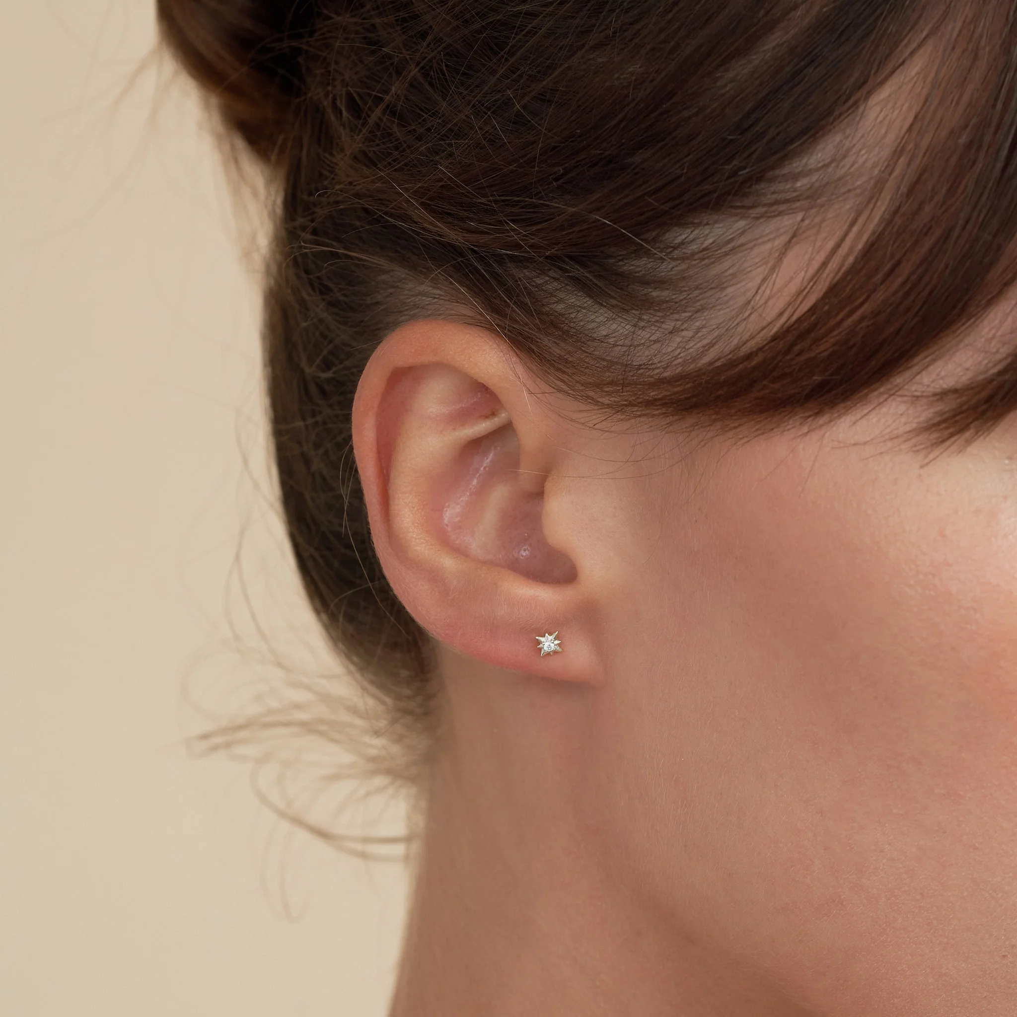 Starburst Helix Barbell Stud in Silver - Image 4