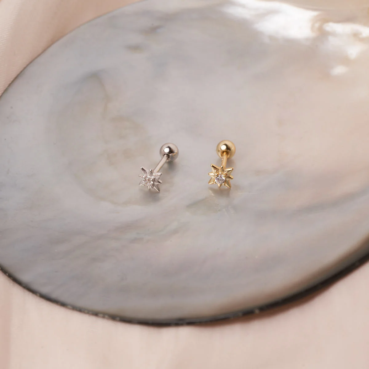 Starburst Helix Barbell Stud in Gold - Image 5