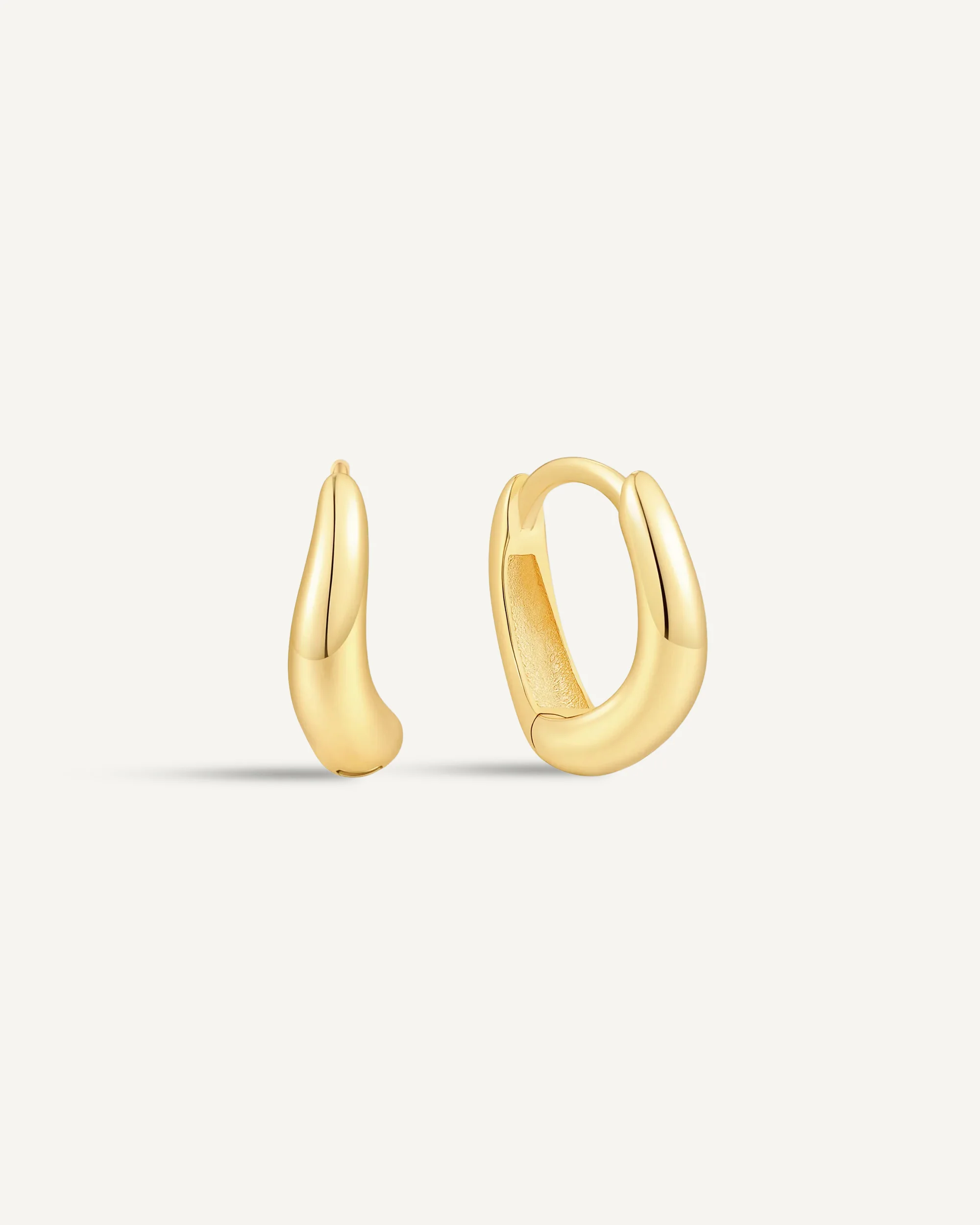 Tapered Wavy Huggie Hoops In Gold - Image 6